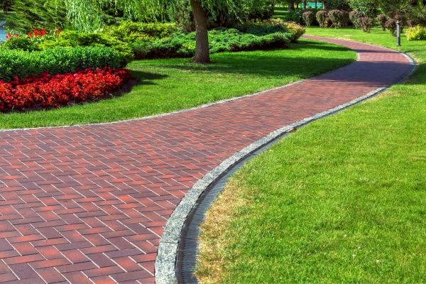 Brick Hardscaping Installation in Kirkland